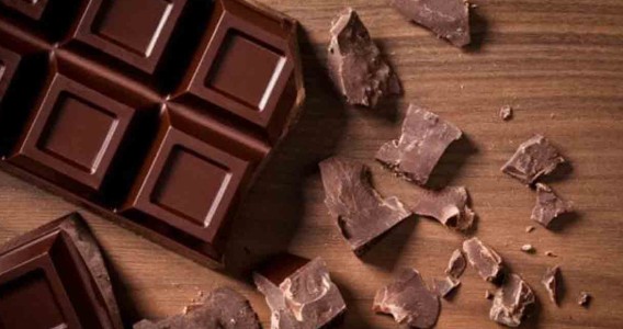 coklat hitam